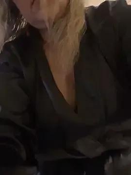 Lucy_Milf_474 from StripChat is Freechat