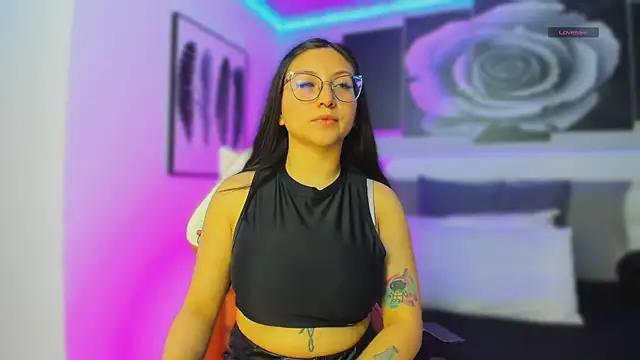 Girls and cam to cam: Watch as these sophisticated entertainers uncover their stunning costumes and curvaceous curves online!