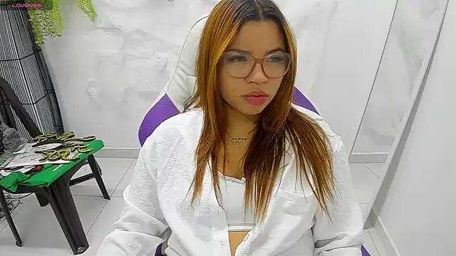 Girls and cam to cam: Watch as these sophisticated entertainers uncover their stunning costumes and curvaceous curves online!