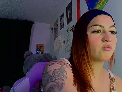 Girls and cam to cam: Watch as these sophisticated entertainers uncover their stunning costumes and curvaceous curves online!