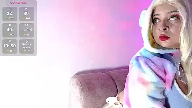 Girls and cam to cam: Watch as these sophisticated entertainers uncover their stunning costumes and curvaceous curves online!