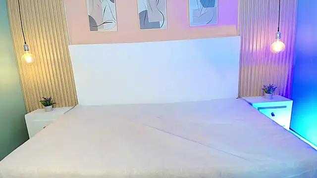 Girls and cam to cam: Watch as these sophisticated entertainers uncover their stunning costumes and curvaceous curves online!