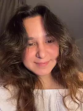 Luisaa_rosee from StripChat is Freechat