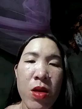 Luna-ass from StripChat is Freechat