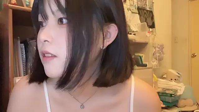 luna51888 from StripChat is Freechat