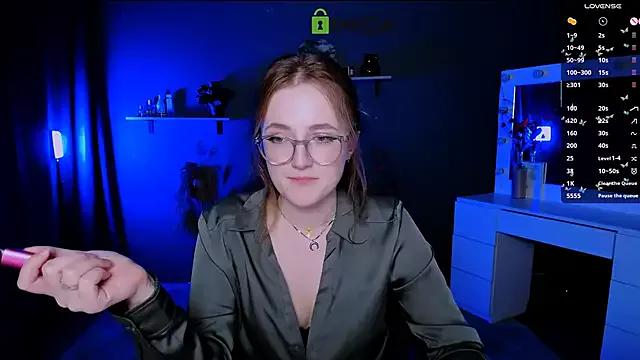 luna_berryy from StripChat is Freechat