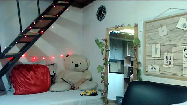 Girls and cam to cam: Watch as these sophisticated entertainers uncover their stunning costumes and curvaceous curves online!