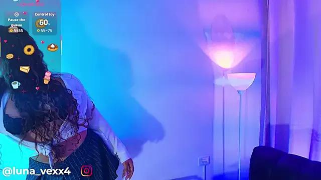 Luna_Vex from StripChat is Freechat