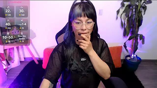 Girls and cam to cam: Watch as these sophisticated entertainers uncover their stunning costumes and curvaceous curves online!