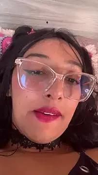 lunamilkarias from StripChat is Freechat