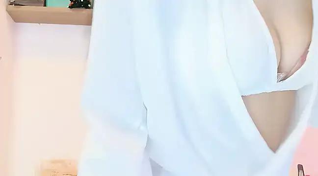 Girls and cam to cam: Watch as these sophisticated entertainers uncover their stunning costumes and curvaceous curves online!