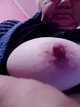 LusiyaGold5 from StripChat is Freechat