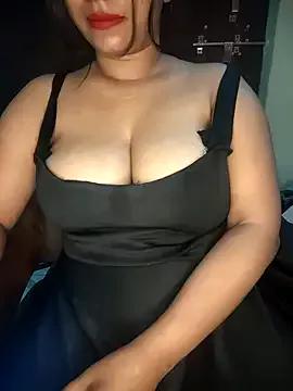 Lusty-radhika from StripChat is Freechat
