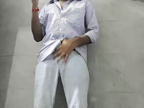 Lustyluckyy from StripChat is Freechat
