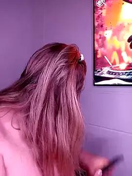 lustytemptations from StripChat is Freechat