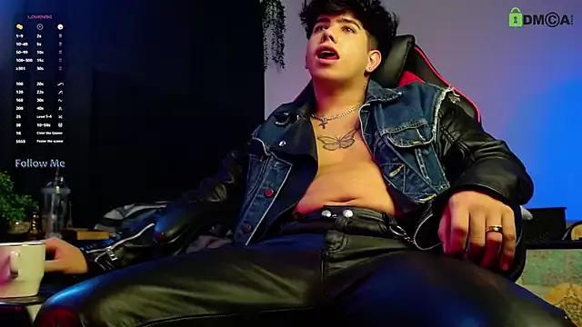 LyleBennett_ from StripChat is Freechat