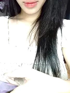 Lyly2525 from StripChat is Freechat