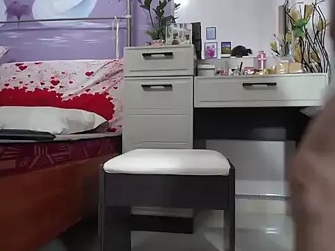 Girls and cam to cam: Watch as these sophisticated entertainers uncover their stunning costumes and curvaceous curves online!