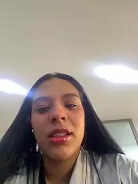 Maddy-Thompson webcams show profile image 