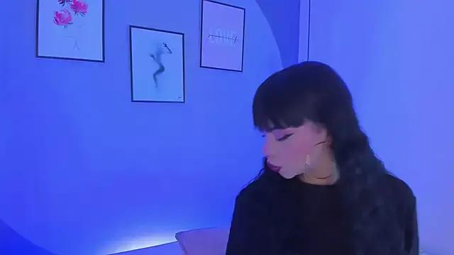 maddy_walker from StripChat is Freechat