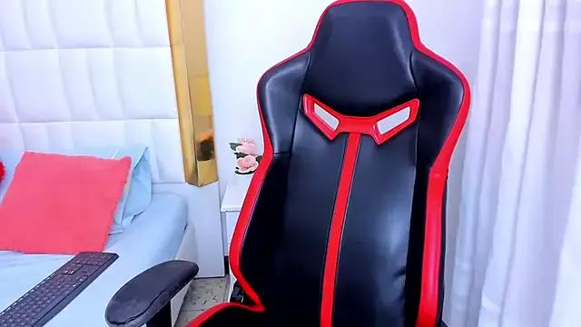 Girls and cam to cam: Watch as these sophisticated entertainers uncover their stunning costumes and curvaceous curves online!