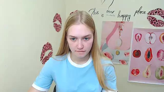 MademoiselleCl from StripChat is Freechat