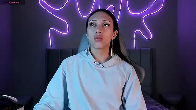 Girls and cam to cam: Watch as these sophisticated entertainers uncover their stunning costumes and curvaceous curves online!