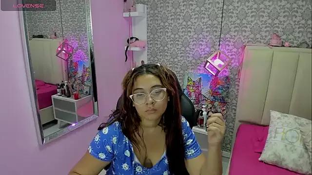 Girls and cam to cam: Watch as these sophisticated entertainers uncover their stunning costumes and curvaceous curves online!
