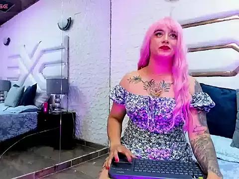 Girls and cam to cam: Watch as these sophisticated entertainers uncover their stunning costumes and curvaceous curves online!