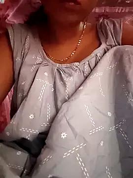 Magic-heart1 from StripChat is Freechat