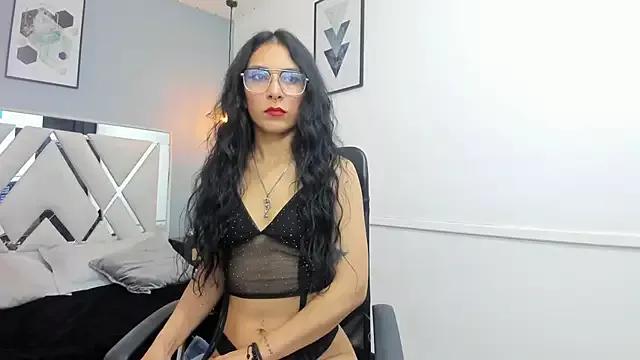 Girls and cam to cam: Watch as these sophisticated entertainers uncover their stunning costumes and curvaceous curves online!