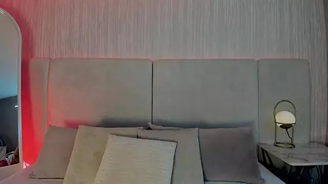 Girls and cam to cam: Watch as these sophisticated entertainers uncover their stunning costumes and curvaceous curves online!