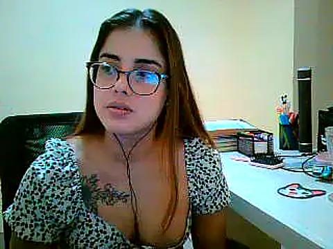 maliamiller from StripChat is Freechat