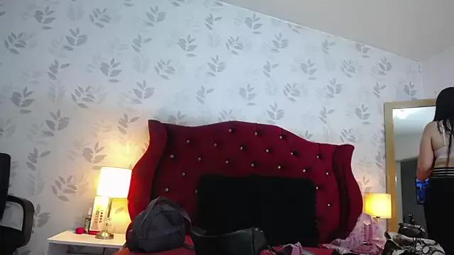 MargarettCooper from StripChat is Freechat