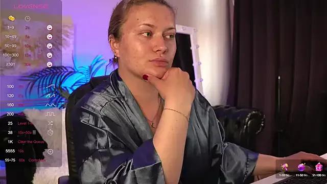Girls and cam to cam: Watch as these sophisticated entertainers uncover their stunning costumes and curvaceous curves online!