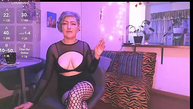 Girls and cam to cam: Watch as these sophisticated entertainers uncover their stunning costumes and curvaceous curves online!