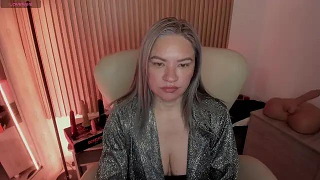 Girls and cam to cam: Watch as these sophisticated entertainers uncover their stunning costumes and curvaceous curves online!