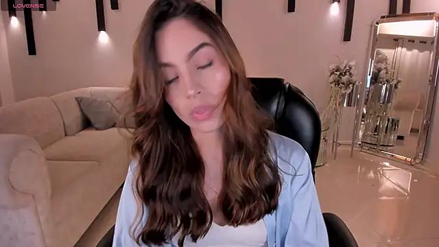 Girls and cam to cam: Watch as these sophisticated entertainers uncover their stunning costumes and curvaceous curves online!