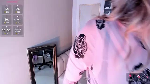marie_bass from StripChat is Freechat
