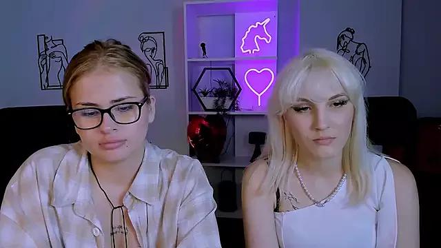 Girls and cam to cam: Watch as these sophisticated entertainers uncover their stunning costumes and curvaceous curves online!