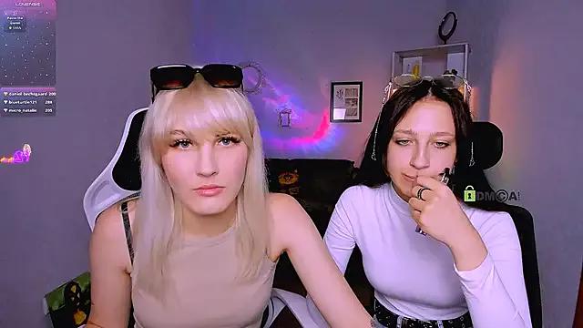 Girls and cam to cam: Watch as these sophisticated entertainers uncover their stunning costumes and curvaceous curves online!