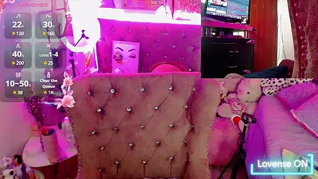 Girls and cam to cam: Watch as these sophisticated entertainers uncover their stunning costumes and curvaceous curves online!