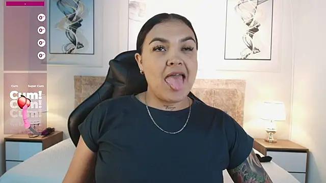 Girls and cam to cam: Watch as these sophisticated entertainers uncover their stunning costumes and curvaceous curves online!