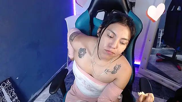 Girls and cam to cam: Watch as these sophisticated entertainers uncover their stunning costumes and curvaceous curves online!
