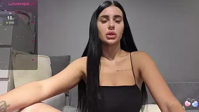 Girls and cam to cam: Watch as these sophisticated entertainers uncover their stunning costumes and curvaceous curves online!