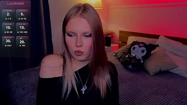 Maryan_a from StripChat is Freechat
