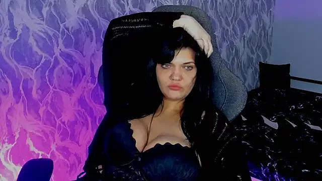 Girls and cam to cam: Watch as these sophisticated entertainers uncover their stunning costumes and curvaceous curves online!