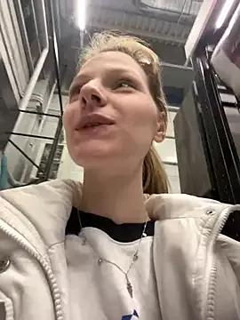 Photos of MaryHiggins from StripChat is Freechat