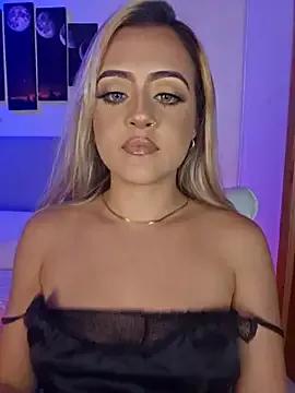 MaryMoon_ from StripChat is Freechat