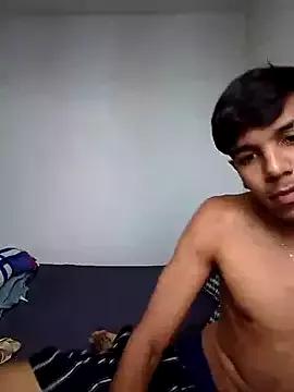 mattsummer from StripChat is Freechat